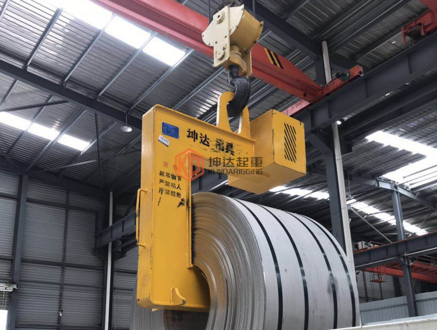 Coil loading and lifting in Nangang group